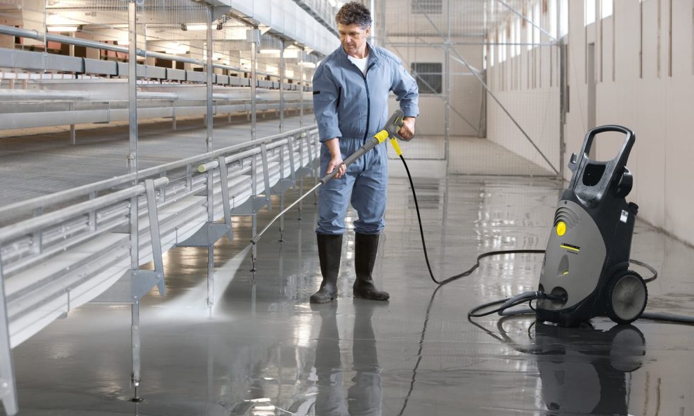 cleaning warehouse