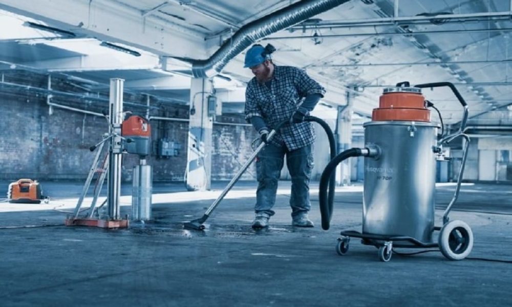 warehouse floor cleaning service
