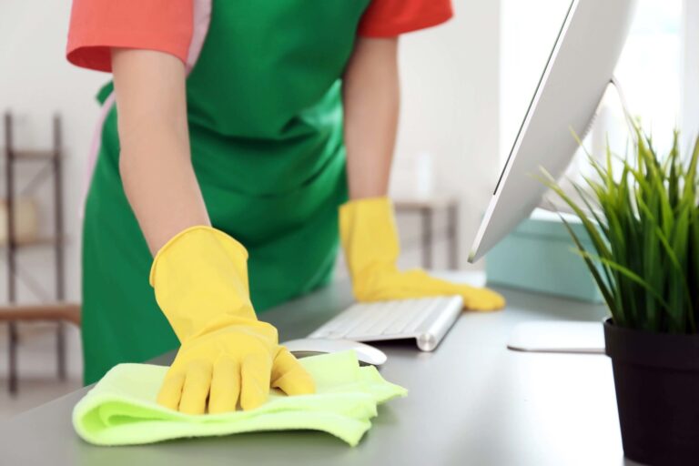 How to clean your office in 2 hours